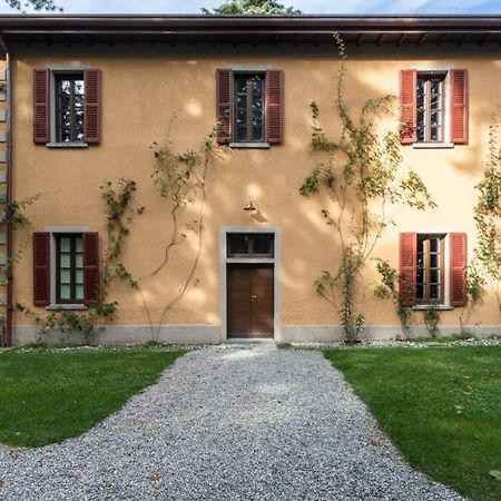 Bilocale Nel Parco Di Villa Erba Cernobbio Luaran gambar