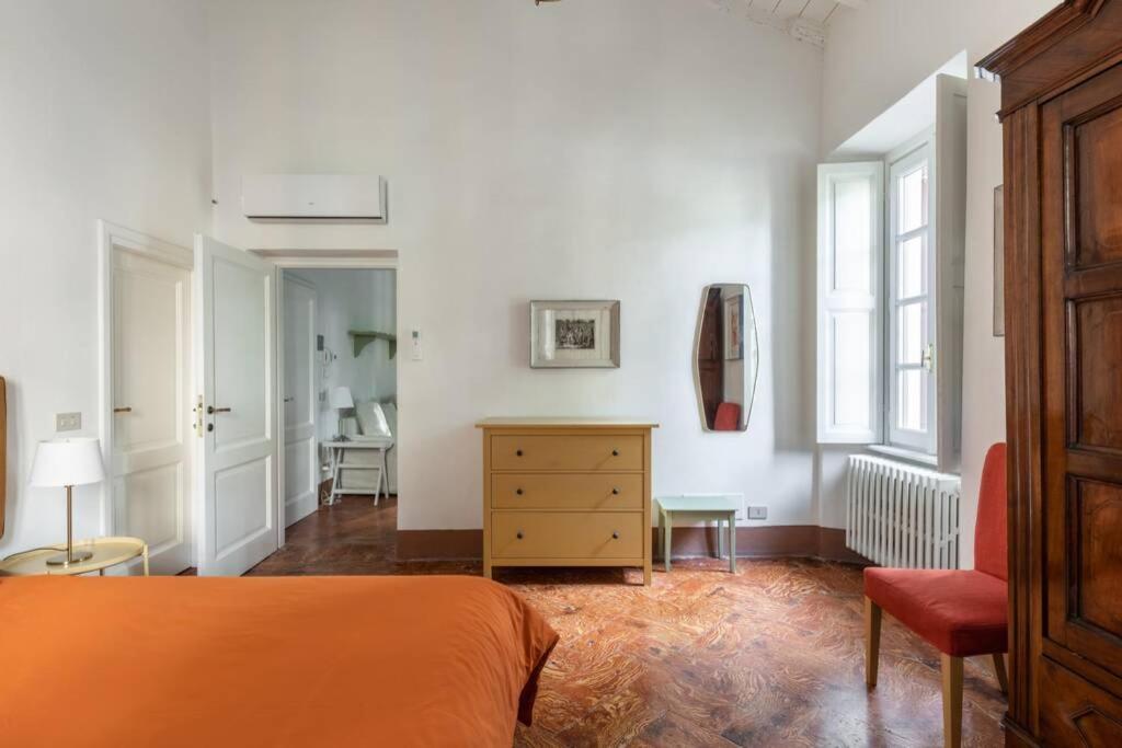 Bilocale Nel Parco Di Villa Erba Cernobbio Luaran gambar
